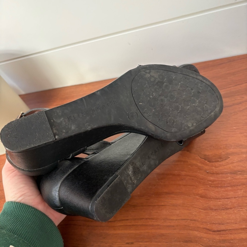 Kelly & Katie Black Ankle Strap Wedge Sandals Shoes Heels Chic Classy Work 6.5 M - Picture 6 of 9